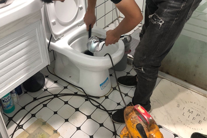 会山镇疏通下水道